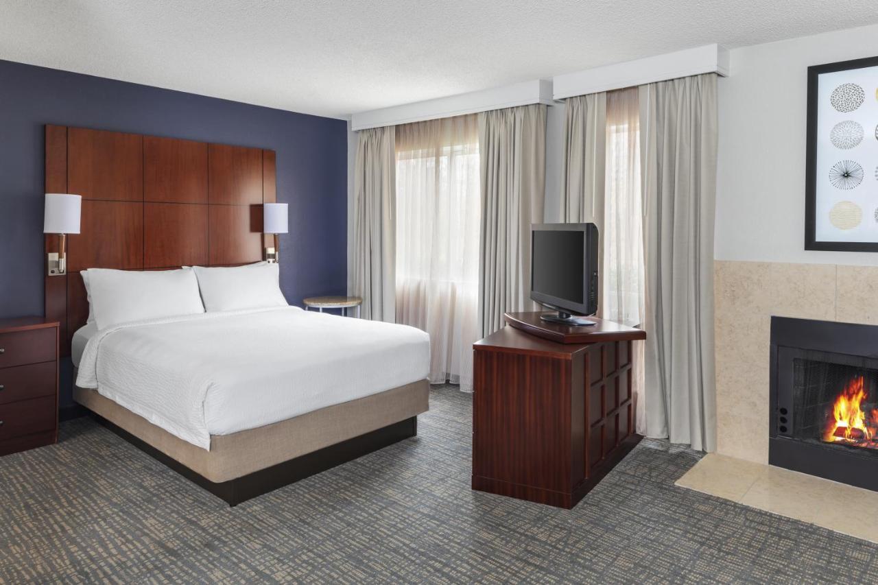 Trellis Durham Rtp Aparthotel Exterior photo